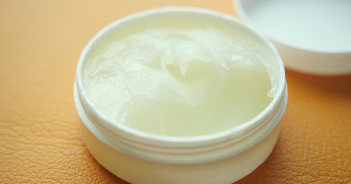 Petroleum Jelly in Pakistan: Winter Uses for Lips, Heels and Dry Patches