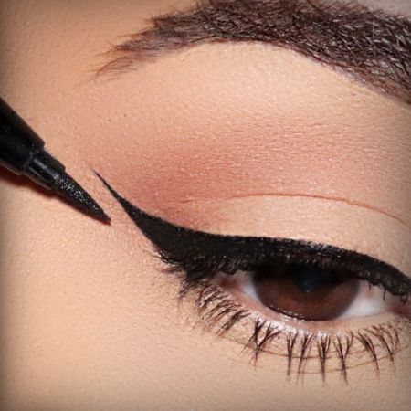 Picture for category Eyeliner/Mascara